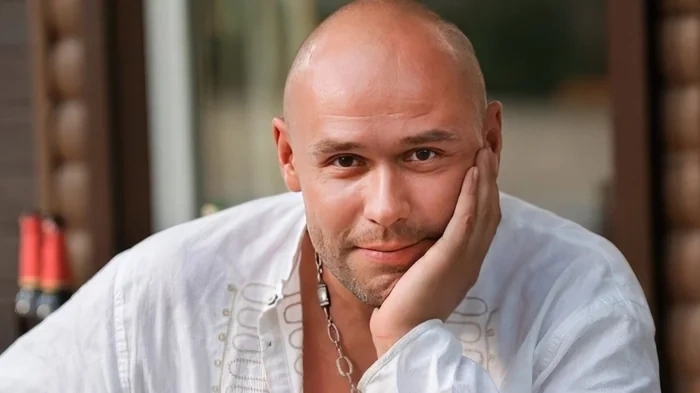 Максим Аверин. Моноспектакль Научи меня жить