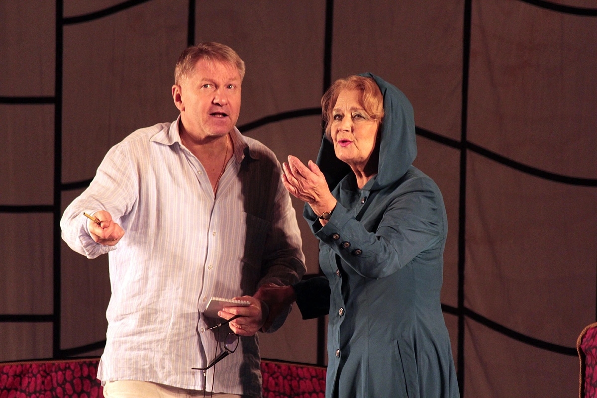 Откройте новый театральный сезон в Зимнем театре Сочи со спектаклем «Самая-самая»