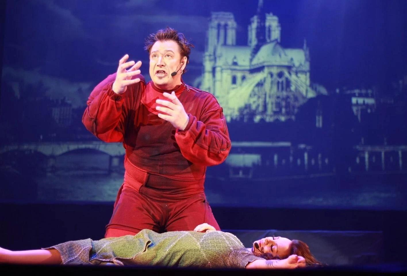 Мюзикл шоу «Нотр Дам де Пари» и «Ромео и Джульетта»