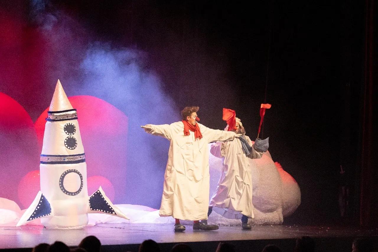 Event image Облачные клоуны. Новогоднее шоу «Сны Снегурочки»