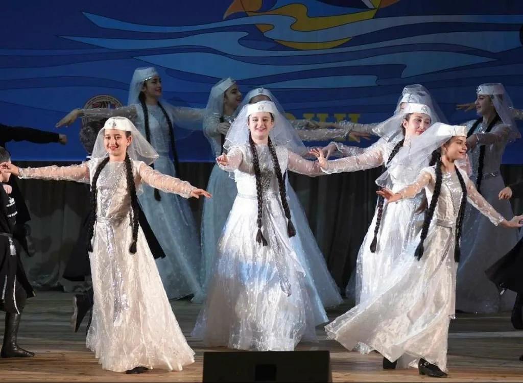 Event image Аиси