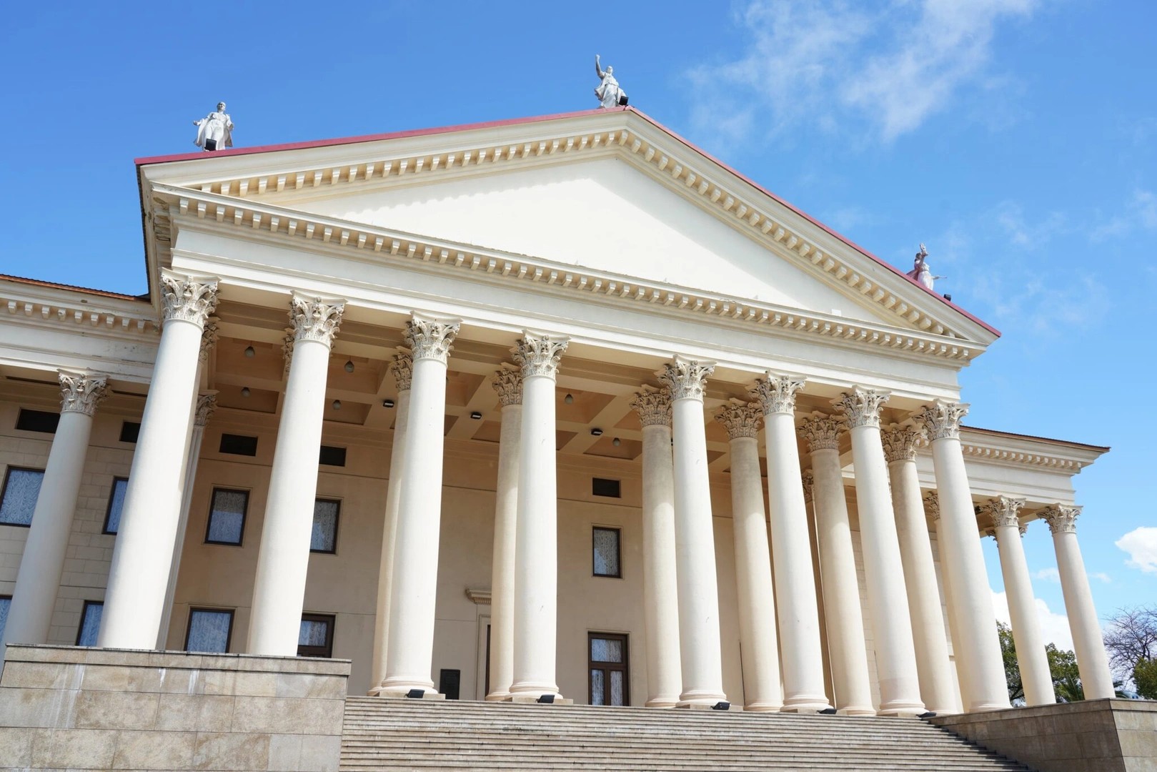 Зимний театр Сочи