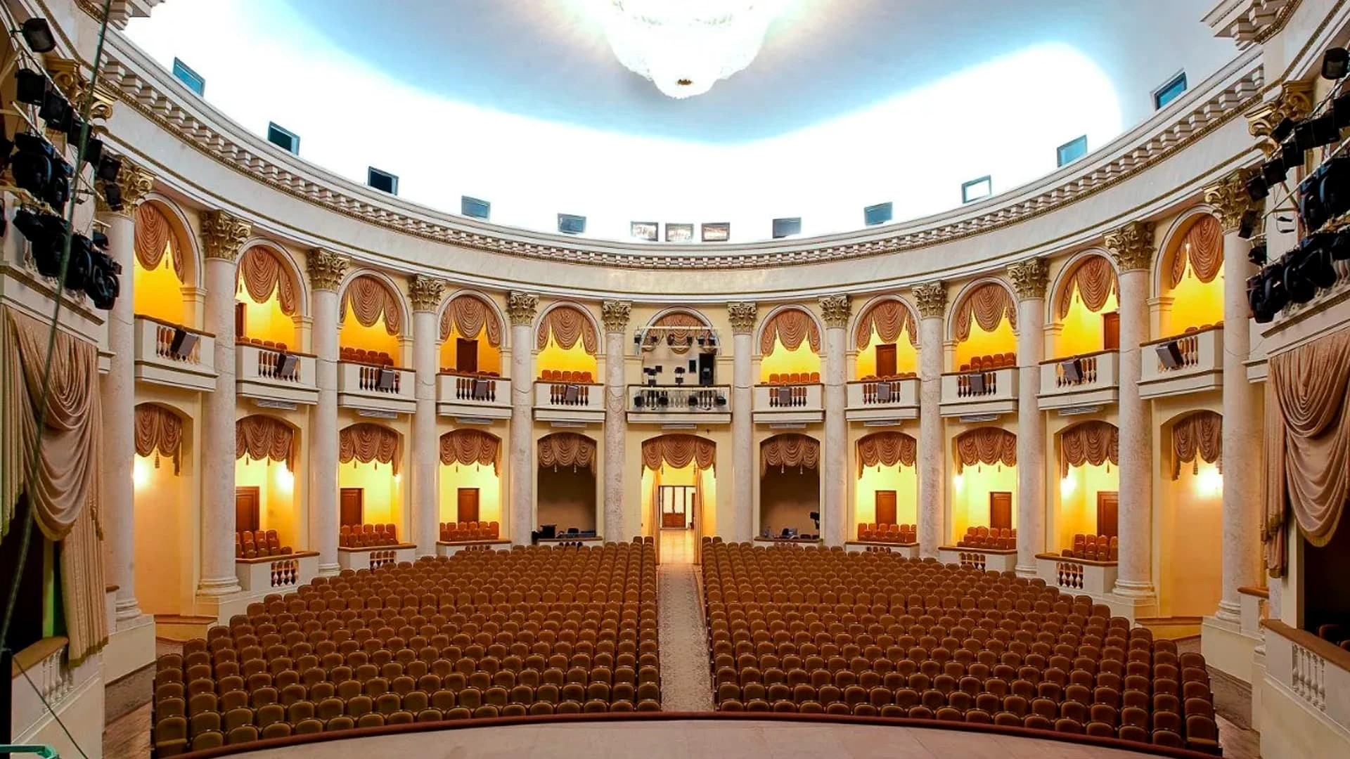 Зимний театр Сочи