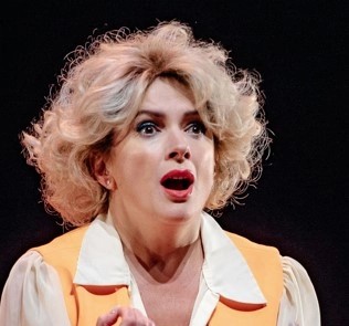 Спектакль «Ищу мужа» Спектакль «Ищу мужа»